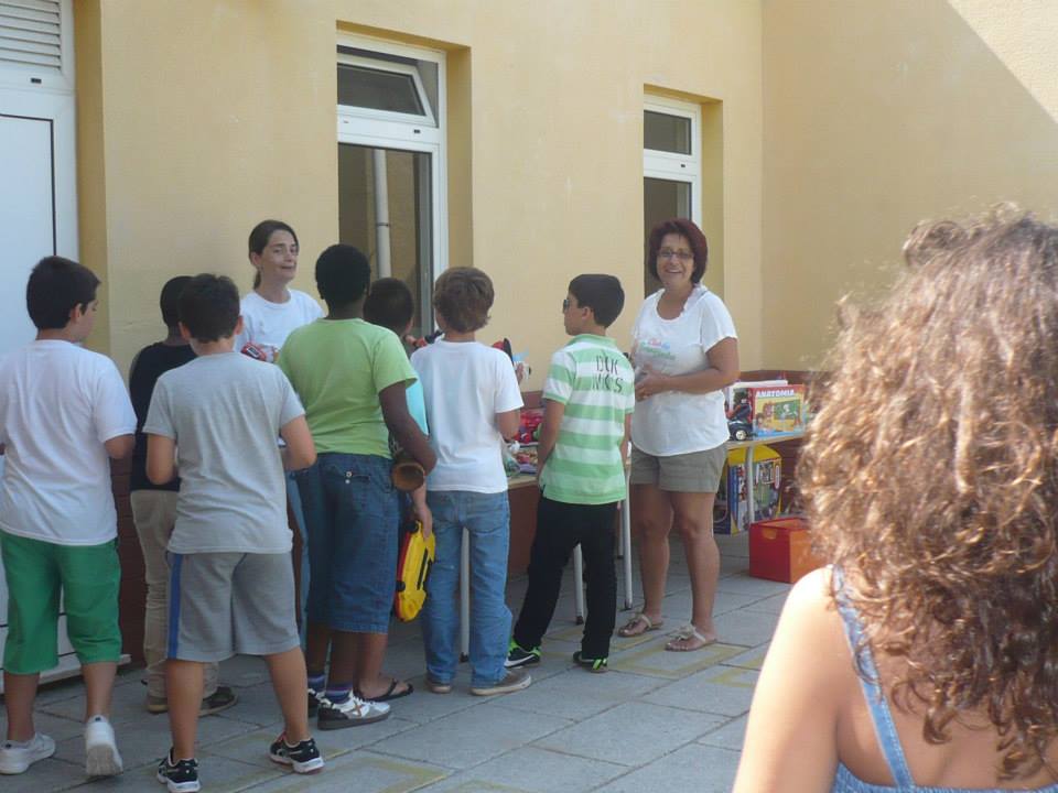 Festa de aniversário infantil, aluguer de insufláveis e de brinquedos