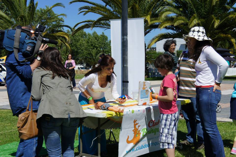 Festa de aniversário infantil, aluguer de insufláveis e de brinquedos